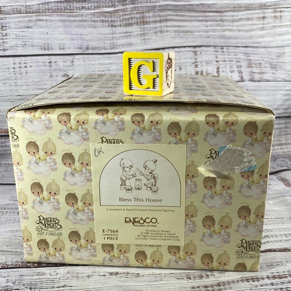 Precious Moments 1981 Figurine, Bless This House,#E-7164 - Picture 6 of 8